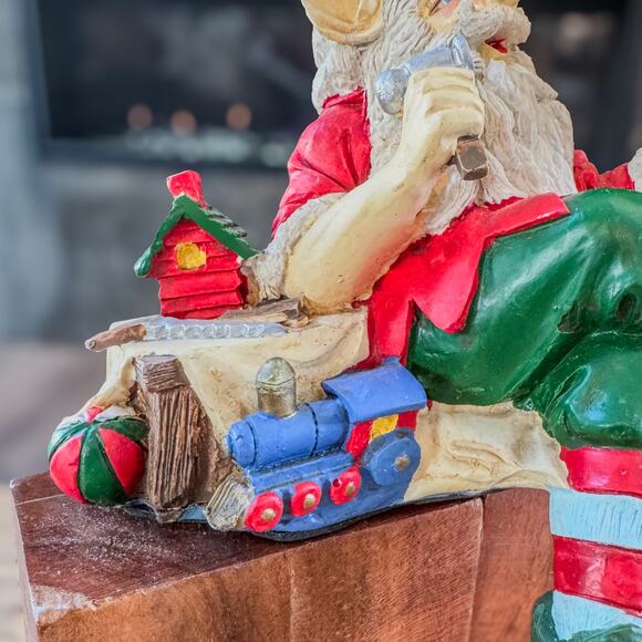 Vintage Christmas Elf Santa Resin Stocking Holder w/ Original Box Whimsy Holiday - Picture 13 of 15